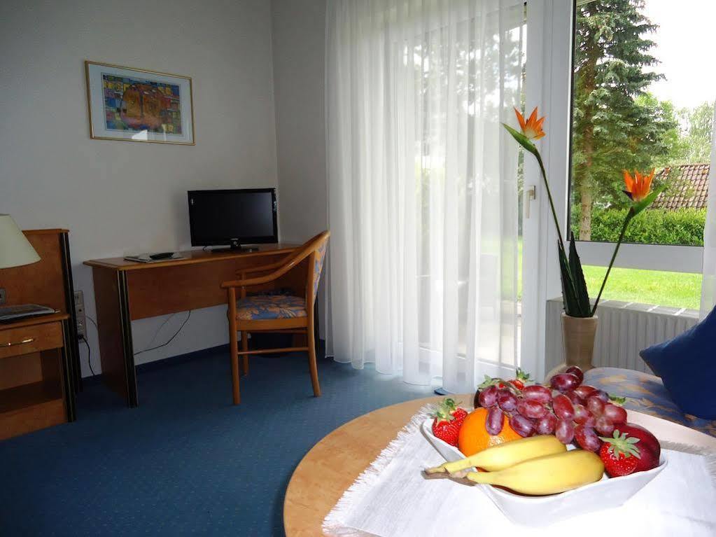 Hotel Kurallee Мерсбург Екстер'єр фото